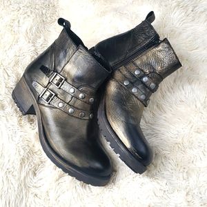 Eric Michael Metallic Booties size 8